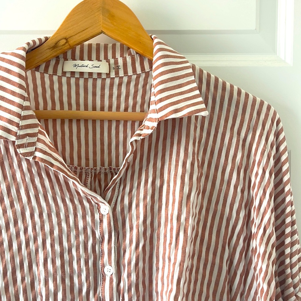 Short sleeve button up blouse